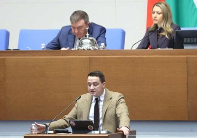 Божанков обвини "Възраждане" в лъжа за еврото