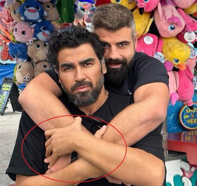 Защо мъжът на Азис е с три ръце?