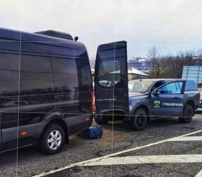 Гранични полицаи задържаха мъж с марихуана на път към Гърция (СНИМКА)