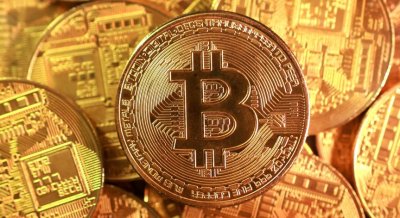 Биткойнът изтри за ден 300 млрд. долара от капитализацията си