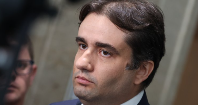 Божидар Божанов пали обществеността: А дали не ни снимат в хотелите?!