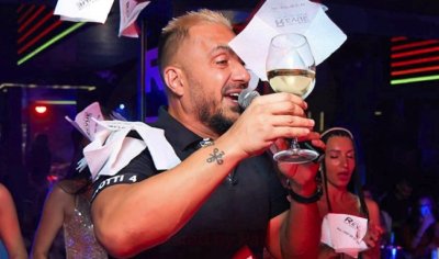 Уникум! Коцето спря алкохола