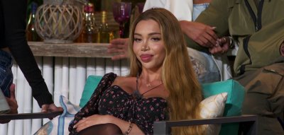 Нора Недкова направи още по конкретни разкрития около прословутите гривни