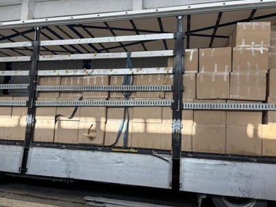 Спипаха контрабандни цигари за 960 хил. евро на "Капитан Андреево" (ВИДЕО/СНИМКИ)