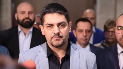 Радостин Василев: МВР не функционира 