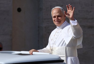 Папа Лъв XIV изпрати 80 генератора на електричество и лекарства в