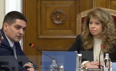 Скандал на "Дондуков"2: МЕЧ напуснаха консултациите, Руди поиска оставката на Йотова 