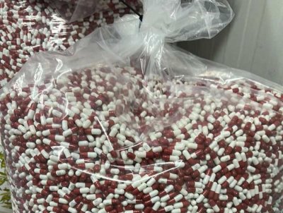 Разбиха цех с голямо количество контрабандни лекарства в Пловдивско (СНИМКИ)