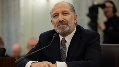 Министърът на търговията на САЩ е бил на острова на Епстийн