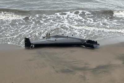 Отломки от руски дрон изплуваха на брега в Турция