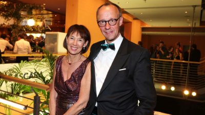 Шарлоте Мерц съпруга на германския канцлер Фридрих Мерц беше откарана