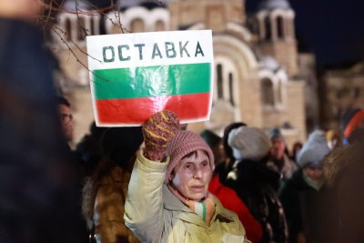 "Стига трупове, стига лъжи": Протест пред МВР с искане за оставки на Сарафов и Митов