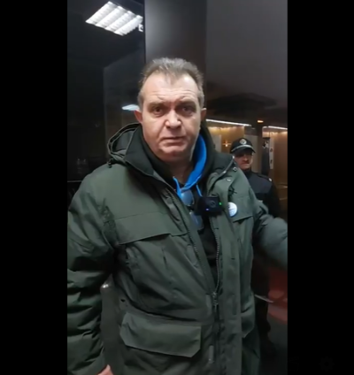 БОЕЦ влезе да "бие" Митов