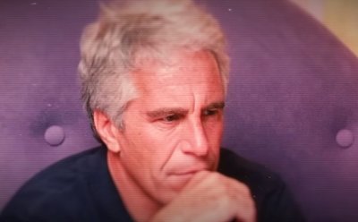 Супермоделът Наоми Кембъл е съдействала на Джефри Епстийн да се