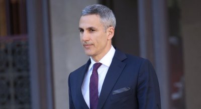 Кой е Андрей Гюров? 50-годишен технократ, работохолик и топ финансист