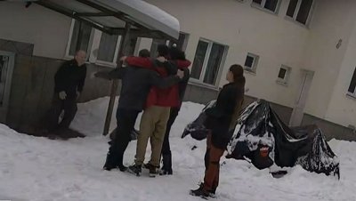 Депутатите вдигнаха т нар възраст за съгласие за извършване на