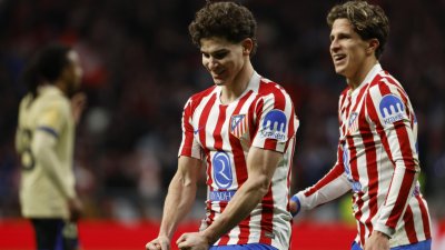 Атлетико Мадрид победи с 4 0 носителя на трофея Барселона