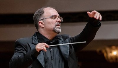 Маестро Найден Тодоров за трети път ще дирижира културата като