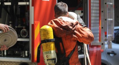 Включен бързовар е причинил пожар с минимални щети в Окръжния