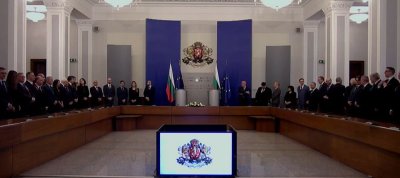 Служебният министър председател Андрей Гюров и министрите от служебното правителство