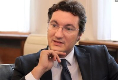 Крум Зарков: Не хвърляйте стрели срещу Йотова
