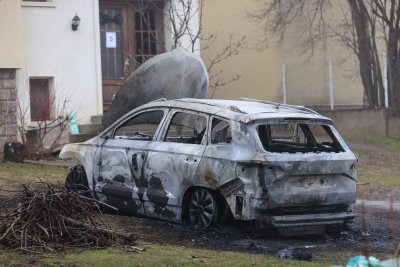 3 камери заснели палежа в имота на кмета на Бистрица 