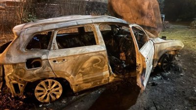 "Опит за убийство": Реакциите на палежа срещу кмета на Бистрица (ВИДЕО)