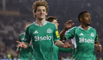 Нюкасъл вкара шест за шести английски отбор на 1/8-финалите