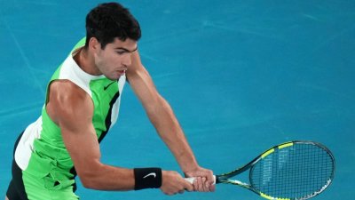 На двата полюса: Алкарас на 1/2-финал, Синер - аут