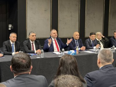 Пеевски към актива: На изборите - всички заедно за хората