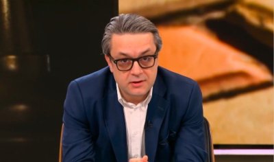 Тома Биков брани Даниел Митов от упреците заради "Петрохан"