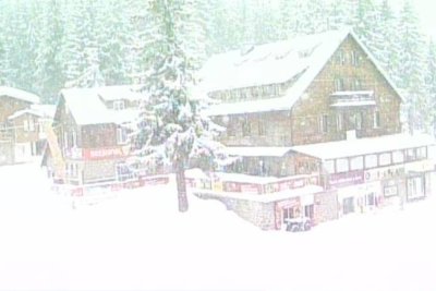 На Витоша е бяла приказка, но пътищата дотам са затворени за почистване