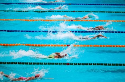 Страшна трагедия: 16-годишно момче почина по време на турнир по плуване