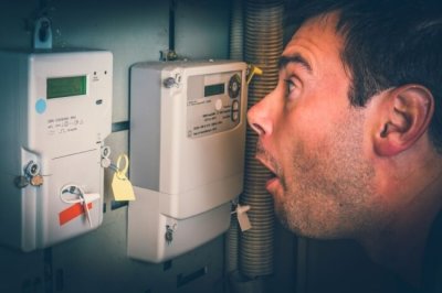 НОВО ПОСКЪПВАНЕ: Режат ни главите със сметките за ток