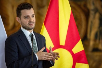 Тимчо Муцунски иска среща с Надя Нейнски