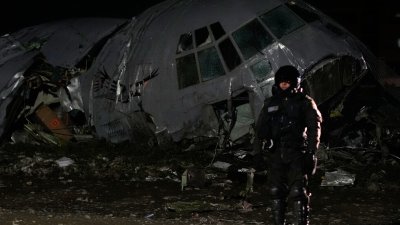 Военен самолет с банкноти се разби в Боливия, има най-малко 20 жертви