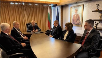 Мълчаливият Румен Радев проговори чрез Фенйсбук