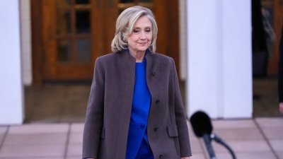 Хилъри Клинтън след изслушване по досиетата "Епстийн": Разпитайте и Тръмп