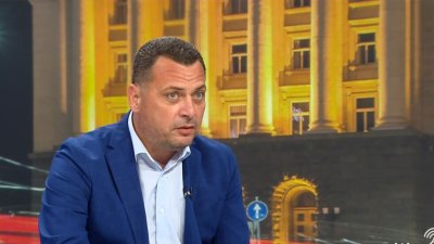 Иван Ченчев заряза Корнелия и "Непокорна България"