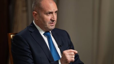 Радев: Една разрушителна война е особено опасна за Европа