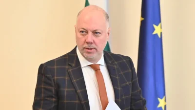 Жена цака Росен Желязков за мястото на Гюров в БНБ?