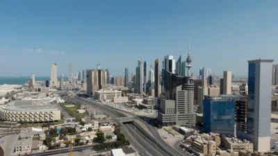 Дрон порази международното летище в Кувейт