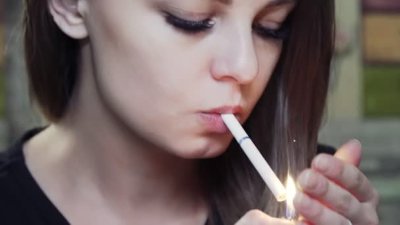 СЗО: Европейките между 13-15 г. пушат най-много в света