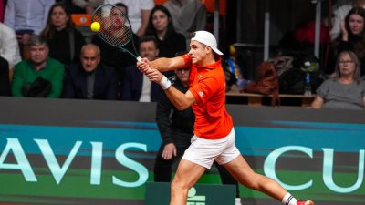 Обрат изхвърли Сашо Василев от Анталия