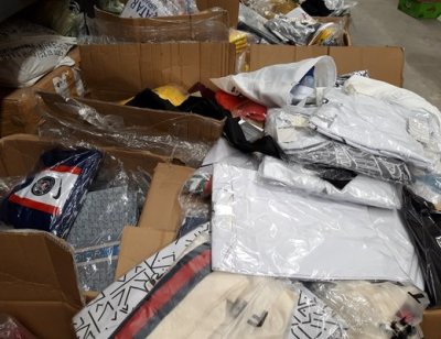 Маркови дрехи-менте попаднаха в ръцете на полицията 