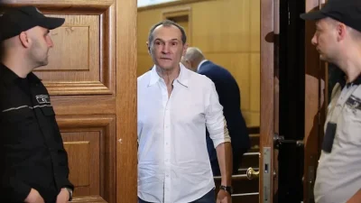 Хазартното дело срещу Васил Божков продължава с четене на експертизи