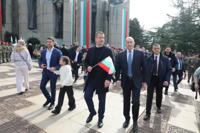 Гореща политическа интрига: Живко Тодоров обърна резбата и мина при Радев