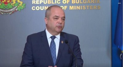 Зам. на Нейнски: По-спокойно - няма бежанска вълна