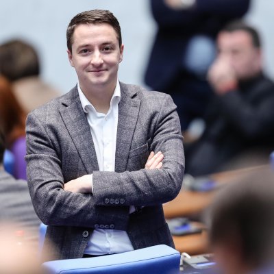 Божанков: Стегнете се малко! Никой няма да ви вкара във война