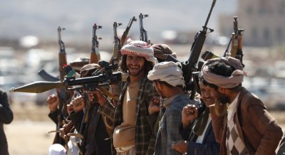 Хутите отговарят с атаки на кораби в Червено море